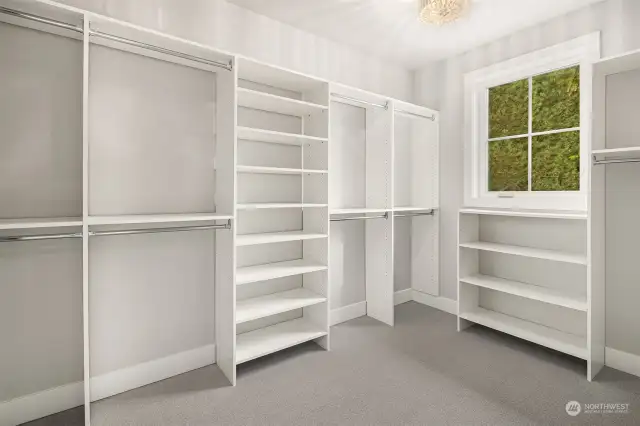 Walk in closet... what a luxurious treat!