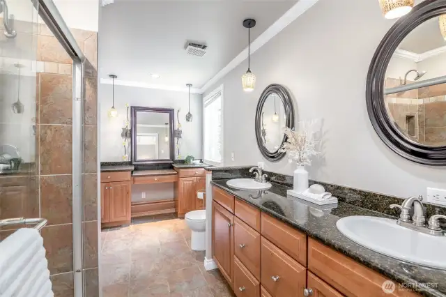 En-Suite Bathroom