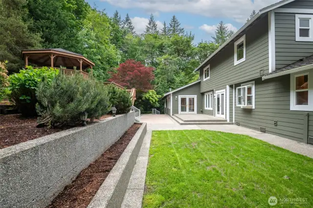 Stamped Concrete Courtyard