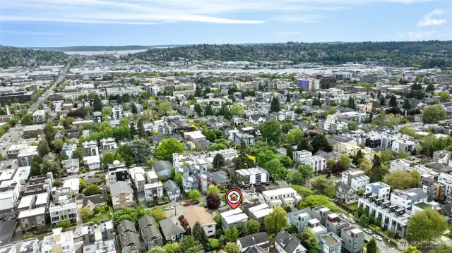 With a 93 Walk Score and 95 bike score, dedicated off-street parking, and every detail dialed in, this peaceful urban oasis offers the very best of city living.