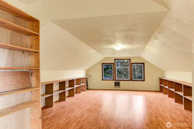 Upper Level Rec Room