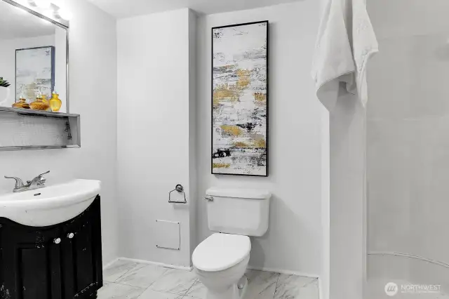 Lower Level 3/4 Bathroom