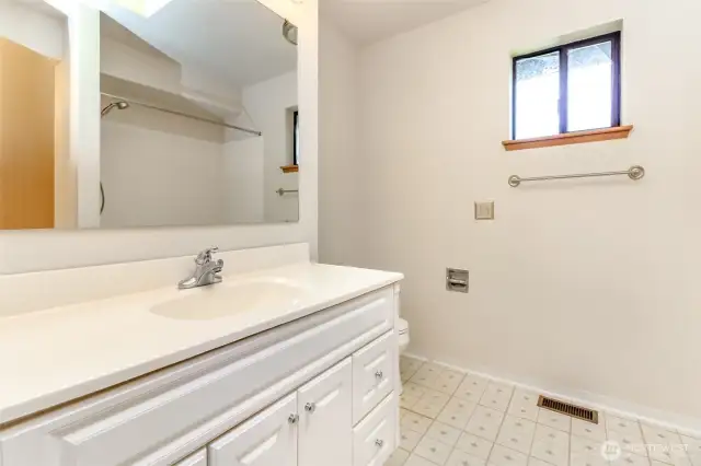 Primary bath