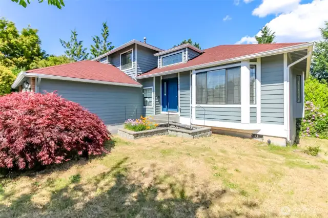 4-bedroom tri-level home, 1,910 sf