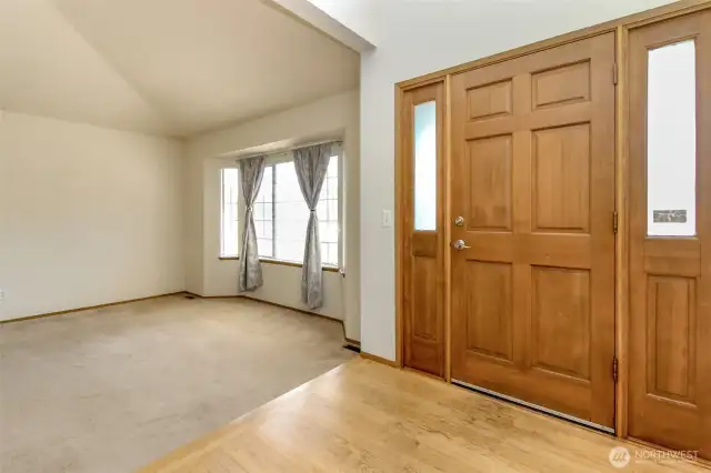 Formal living off entry