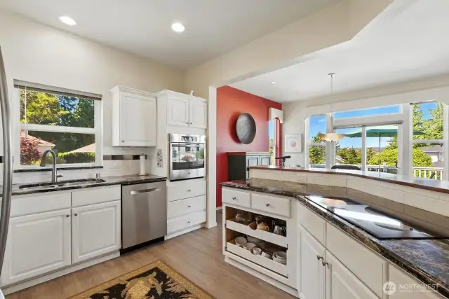 Spacious Well appointed luxury kitchen