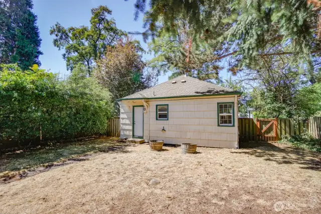 Fully fenced back yard