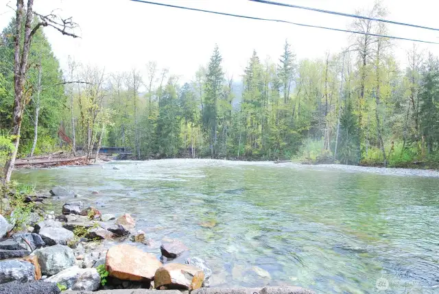 Skykomish River ~ just a quick stroll away down the Old Cascade Hwy.