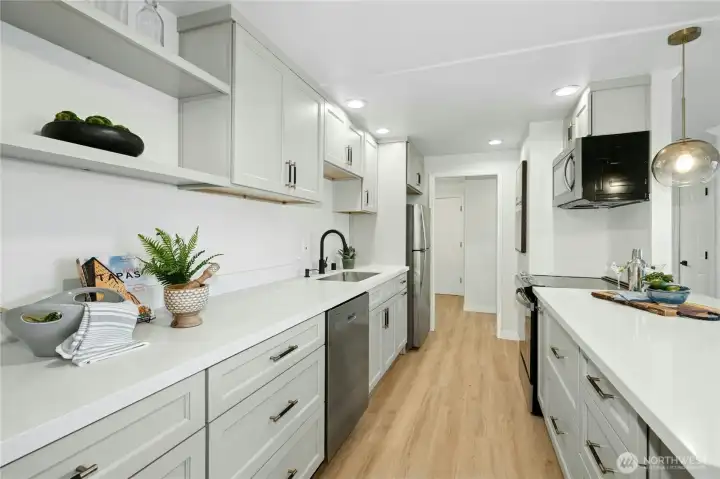 Beautifully remodeled kitchen!
