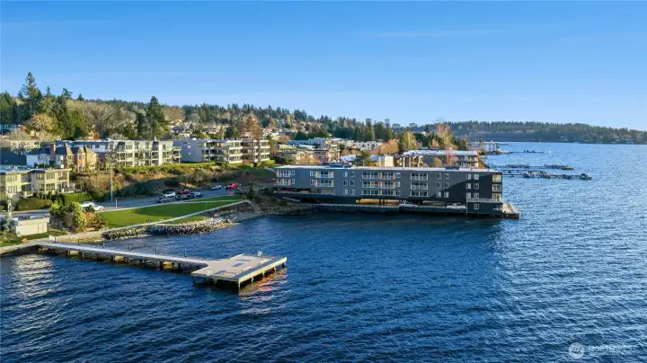 Your Kirkland waterfront condo awaits!
