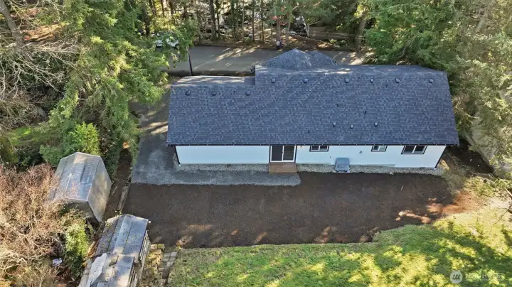 Create your ideal outdoor retreat with space for a deck, fire pit, hot tub, or outdoor kitchen.