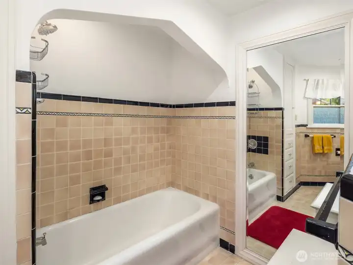 Second floor full bath