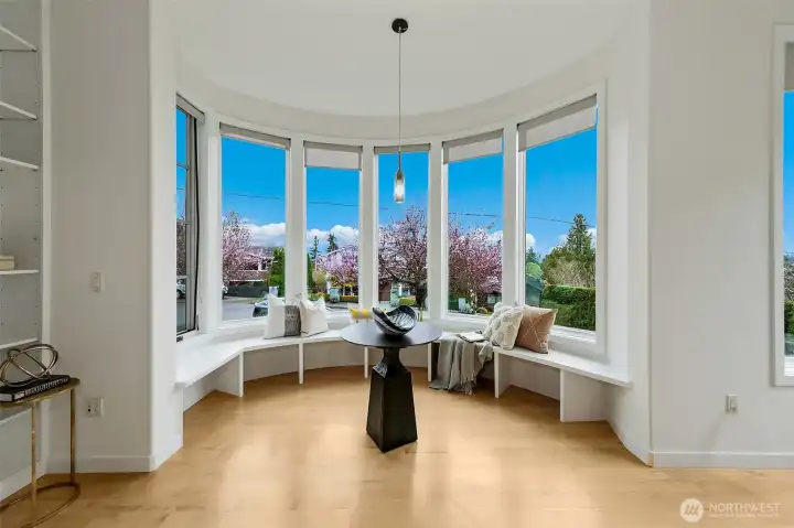 view center at main level