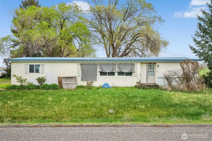 This home has a great lawn!