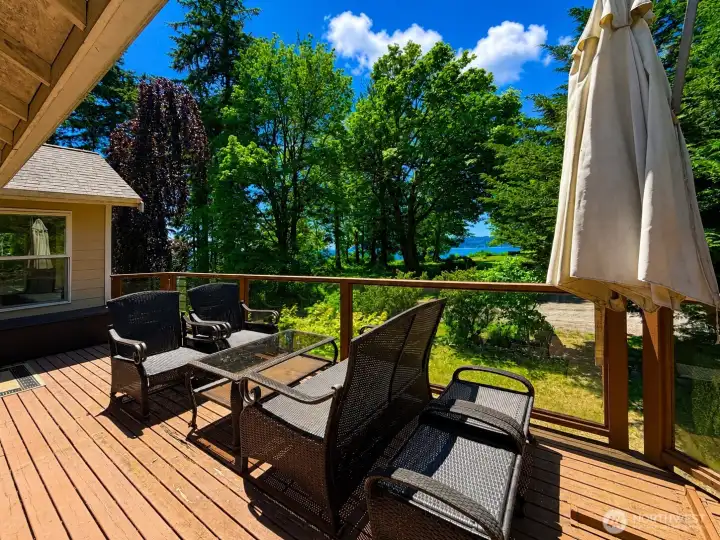 wrap around deck