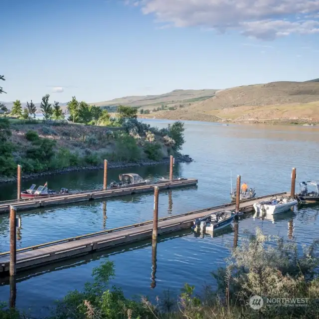 Boat launches to the Columbia just minutes away for great area fishing