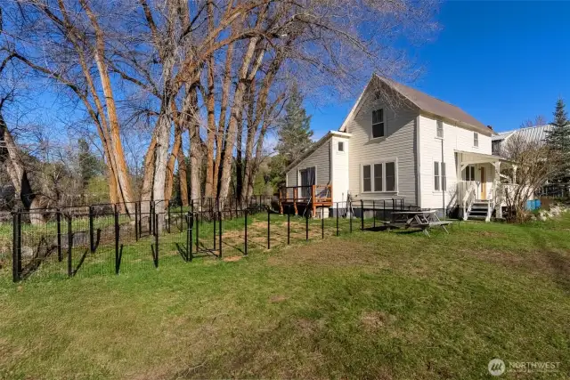 Nice big yard. Temporary fencing not included.