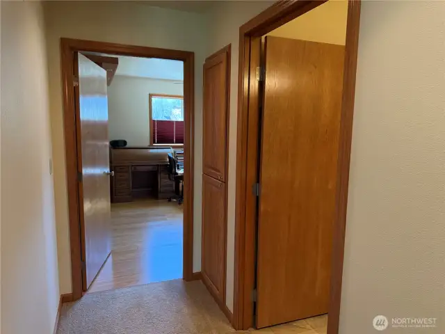 hallway from bdr 1 to home office w/murphy bed