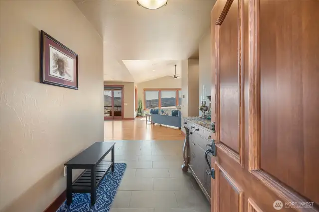 Large entry into the spacious living area of 920 Shooting Star Lane.