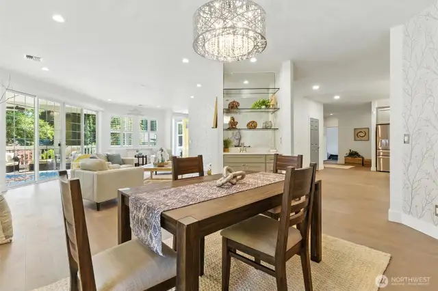 Notice the plumbed bar area off the dining rm.