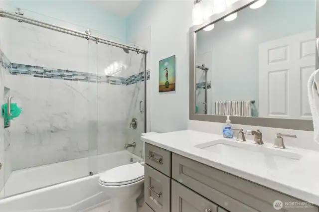Dedicated full bath right next to 3rd bdrm for your guests!