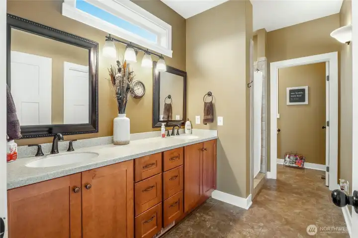 Double sinks -bathroom off primary.