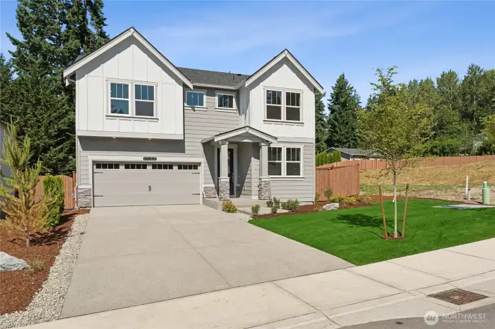 Photo's are for representational purposes only. Colors and finishes may differ.