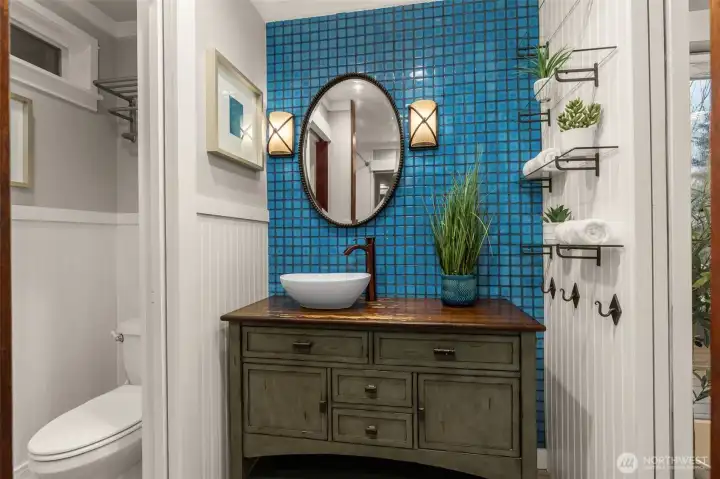 Primary bathroom suite with designer finishes