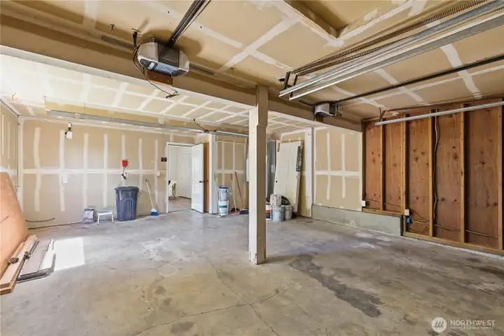 2-Car Garage