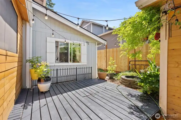 Deck space with water feature, so peaceful