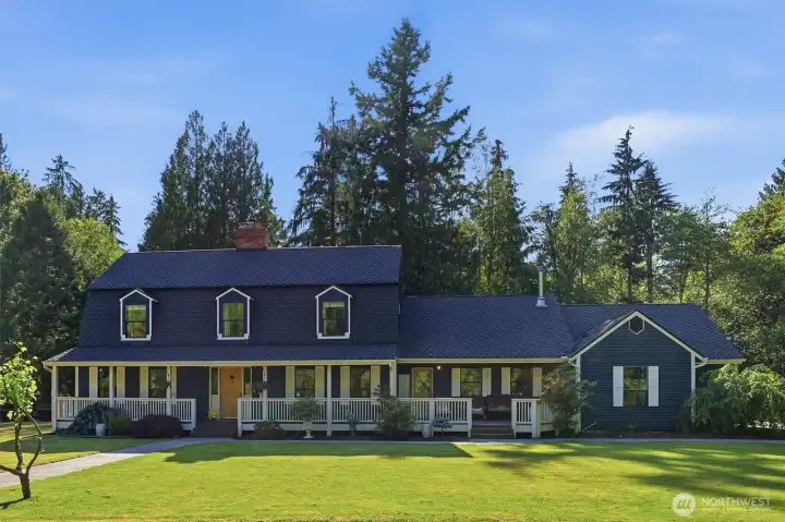 Front of 1816 5 acre estate.