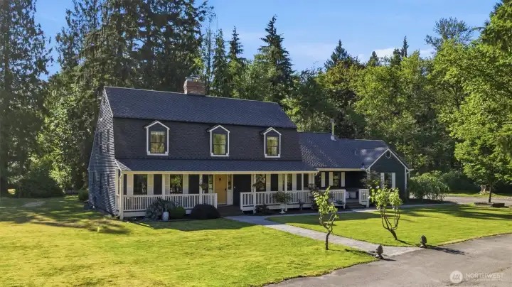 Front of 1816 5 acre estate.