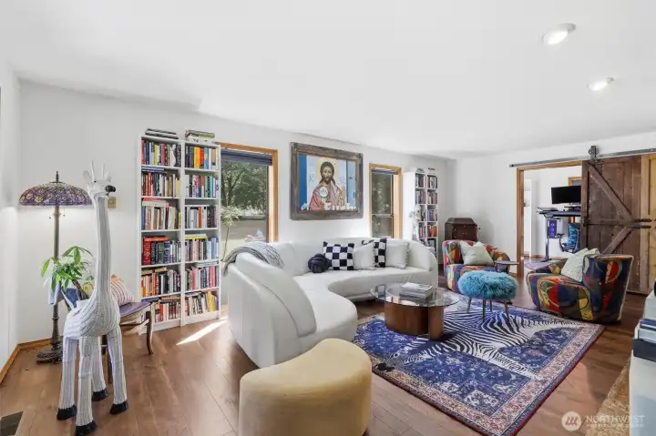 Sitting Room, Family Room 3