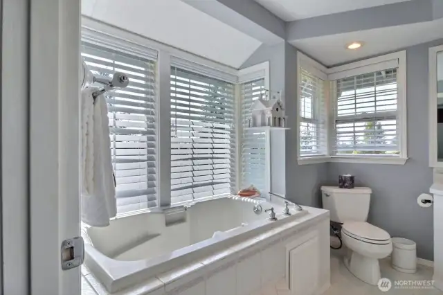 Primarty bath with new flooring