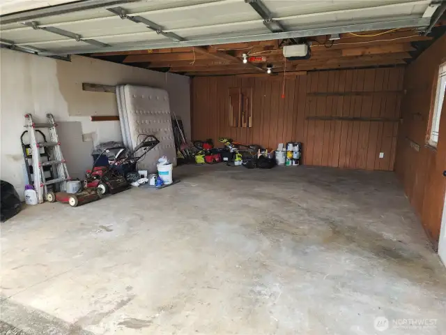 2 car detached garage