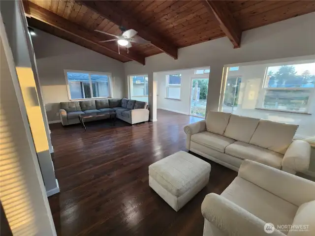 2 car detached garage
