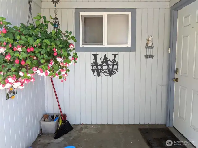 Welcome home covered entry porches!