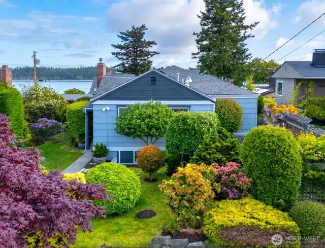 Fabulous home is beautiful location!