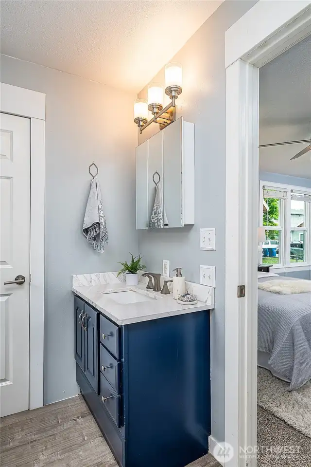 Primary En-Suite Bath
