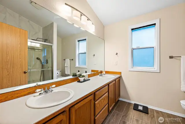 On-suite bathroom, brand new tile floor, new light fixture and fresh paint!