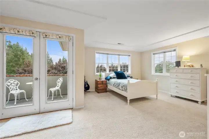 French doors to balcony