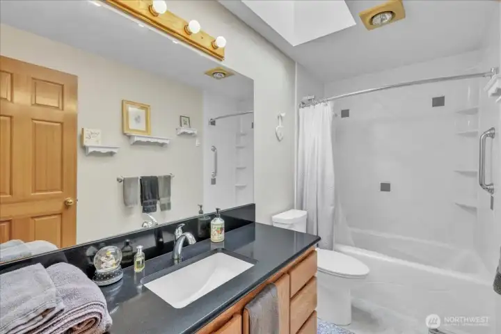 Upstairs full bath.