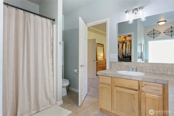 Another angle of the Main bath