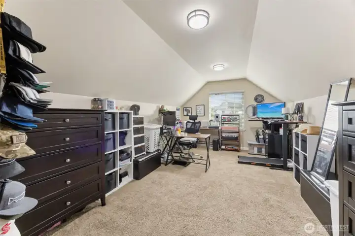 BONUS ROOM