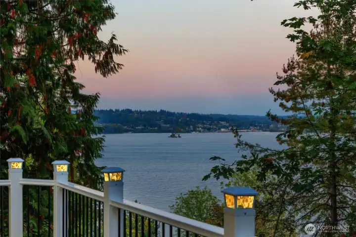 Take in stunning Lake Washington views from the massive deck