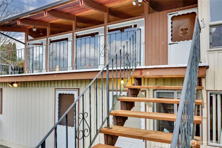 Two entrances. One to the lower level and the other up to the main level.