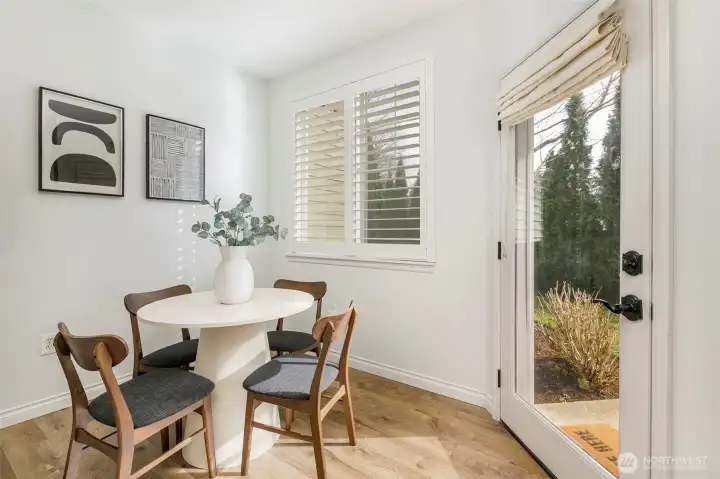 Abundant natural light and privacy.