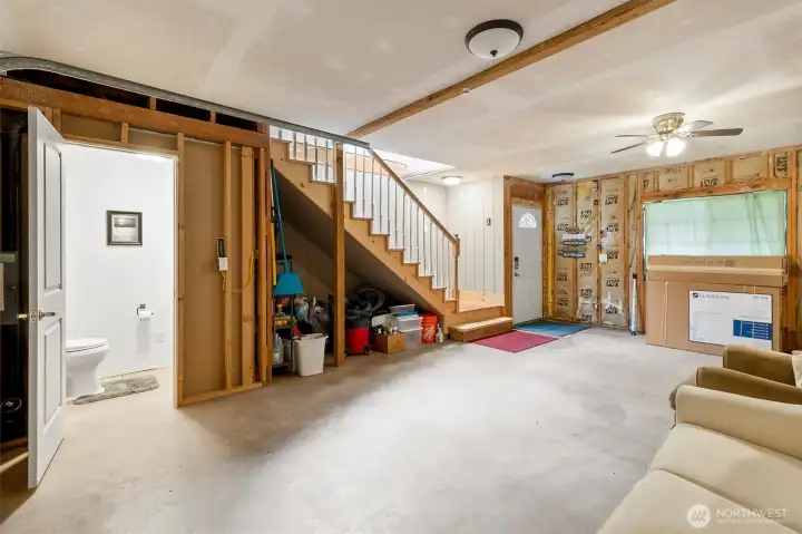 1/2 Bath for your convenience