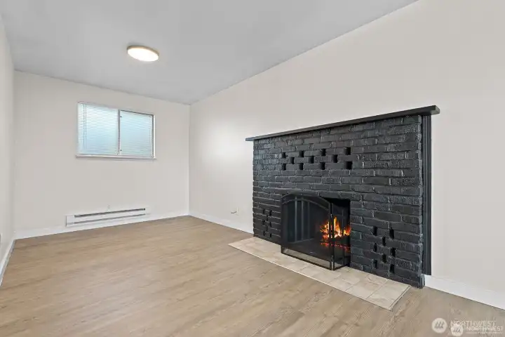 Unit 2 - 2 beds, 1 bath. Newer LVP flooring, paint, light fixtures, and appliances. Unit 2 - 2 beds, 1 bath. Newer LVP flooring, paint, light fixtures, and appliances.