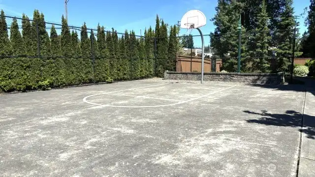 Athletic court